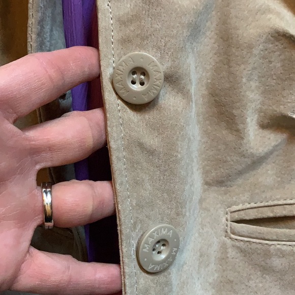 Women’s Suede Jacket - Picture 3 of 9